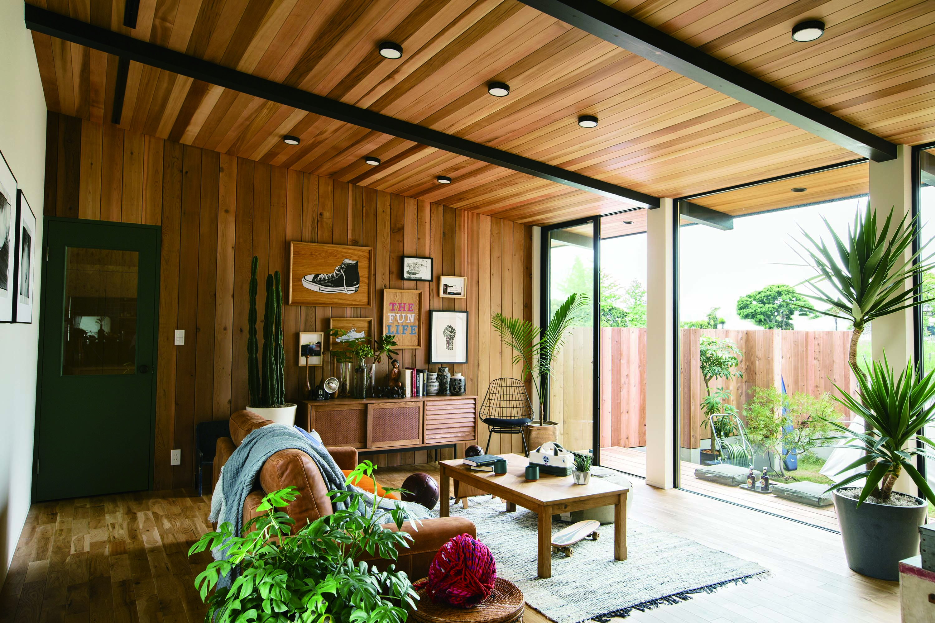 FREAK'S HOUSE リビング 03