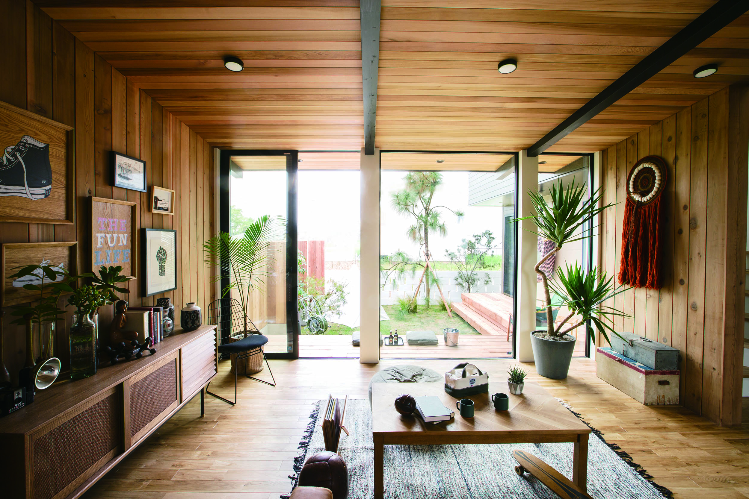 FREAK'S HOUSE リビング 04